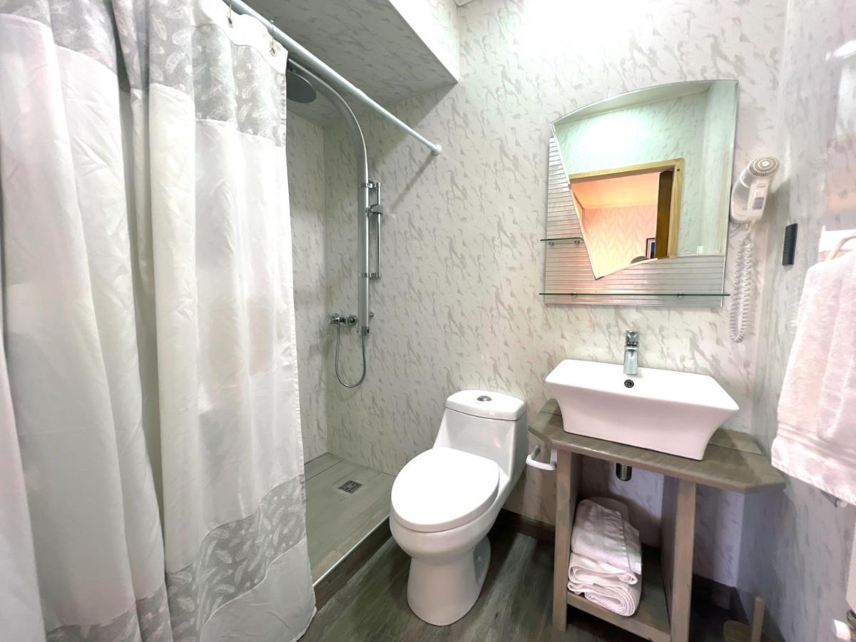Apartament Incredible Downtown Duplex With Interior Backyard Punta Arenas Zewnętrze zdjęcie